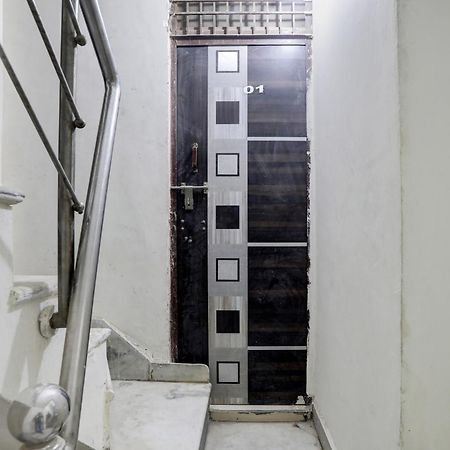 Hotel O Thirty Inns Noida Exterior photo