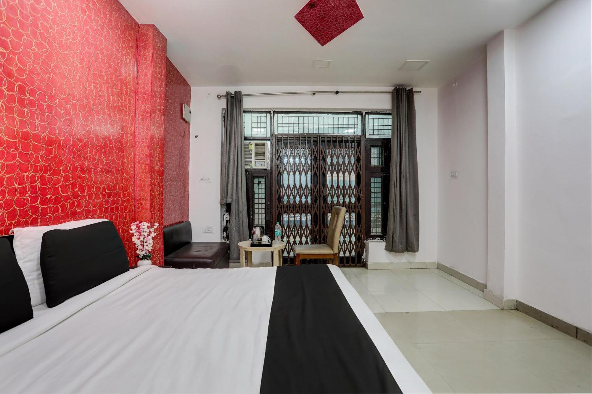 Hotel O Thirty Inns Noida Exterior photo